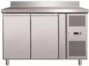 Стол холодильный 2-х дверный с бортиком GN 2200 TN